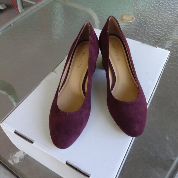 Talbots women's size 9&1/2M, Burgundy suede leather chunky heel shoes, round toe - Picture 16 of 16